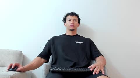 Snapshot of dominick_star chatting on January 27, 2025, 3:26 am Dominick Star online show from January 27, 2025, 3:26 am