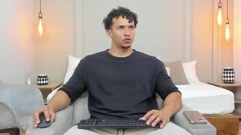 Snapshot of dominick_star chatting on February 7, 2025, 4:06 am Dominick Star online show from February 7, 2025, 4:06 am