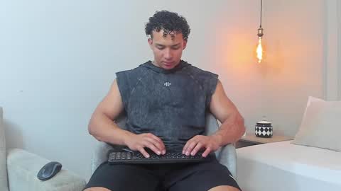 Snapshot of dominick_star chatting on February 8, 2025, 4:25 am Dominick Star online show from February 8, 2025, 4:25 am