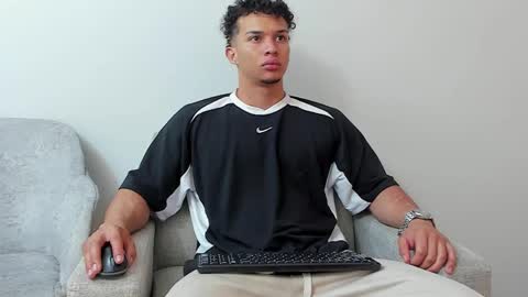Snapshot of dominick_star chatting on February 17, 2025, 3:36 am Dominick Star online show from February 17, 2025, 3:36 am