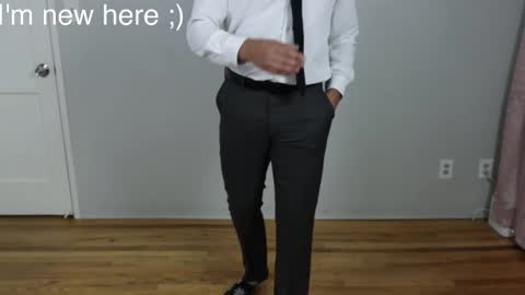 dominicklux online show from December 2, 2025, 2:17 am