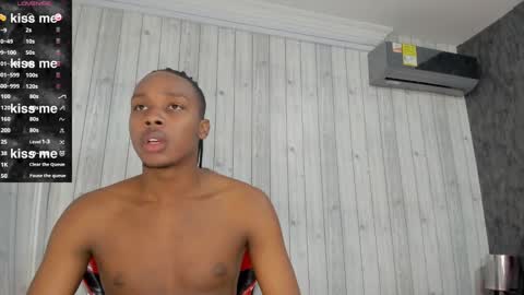 Dominicscott online show from March 11, 2025, 12:39 pm