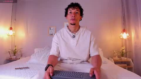 Snapshot of dominik_drake chatting on July 6, 2026, 12:13 pm Dominik Drake online show from July 6, 2026, 12:13 pm