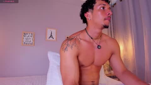 Snapshot of dominik_drake chatting on July 6, 2026, 3:03 pm Dominik Drake online show from July 6, 2026, 3:03 pm