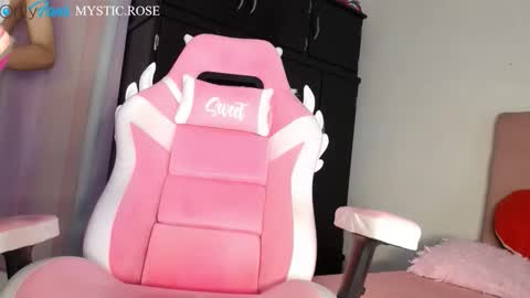   online show from September 24, 2025, 1:20 am