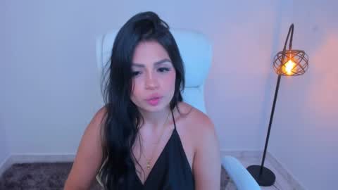 Snapshot of dominique_21x chatting on January 16, 2025, 6:03 am DOMINIC online show from January 16, 2025, 6:03 am