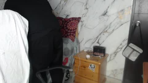 dominus_kane online show from April 5, 2026, 5:04 am