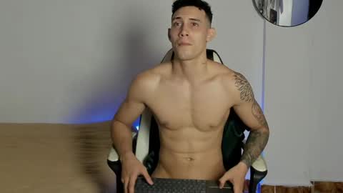 Snapshot of dominyck_ chatting on May 21, 2026, 5:58 am dominyck_ online show from May 21, 2026, 5:58 am