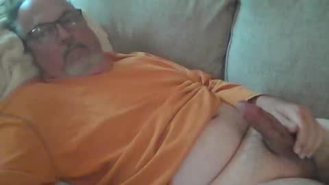 domisz online show from October 28, 2025, 8:00 pm