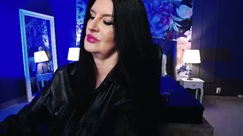 Snapshot of dommelisa chatting on July 12, 2026, 8:44 pm Dom Melisa online show from July 12, 2026, 8:44 pm