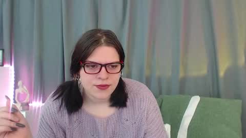 dona_mafia online show from November 25, 2025, 11:05 pm