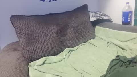 donamesmatter1986 online show from December 11, 2024, 3:02 am