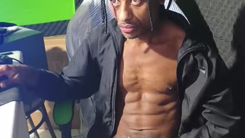 dondiego5511 online show from April 22, 2026, 2:14 am