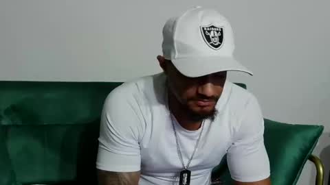 Gifted online show from February 25, 2026, 1:26 am