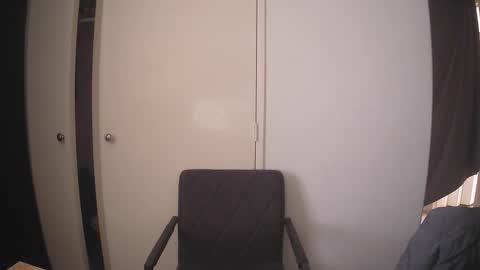 Snapshot of donn053 chatting on April 1, 2026, 1:41 pm Papi online show from April 1, 2026, 1:41 pm