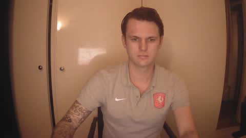 Snapshot of donn053 chatting on April 7, 2026, 7:03 pm Papi online show from April 7, 2026, 7:03 pm