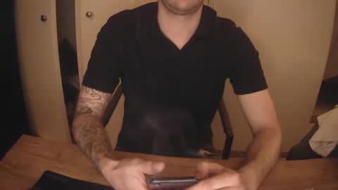 Snapshot of donn053 chatting on April 14, 2026, 8:59 pm Papi online show from April 14, 2026, 8:59 pm