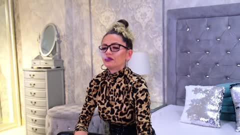 Donna online show from January 10, 2025, 10:15 pm