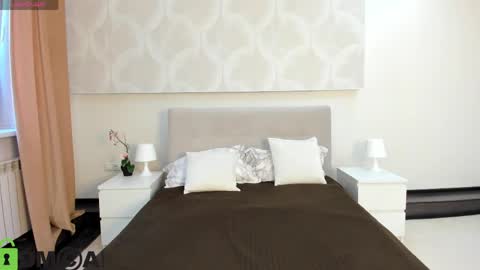 Donna On GMT2 Mon-Fri 3-9 AM online show from April 20, 2026, 1:08 am