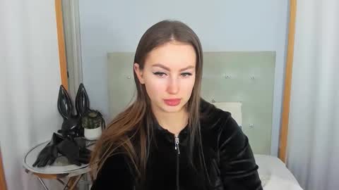 DonnaSensual online show from February 2, 2026, 6:12 am