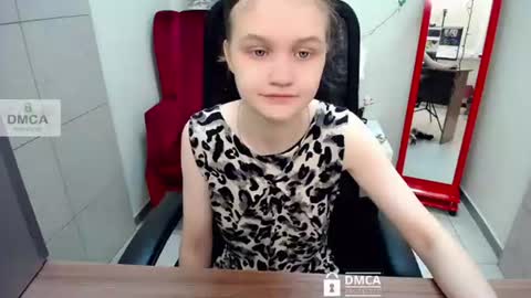 Snapshot of donnasia chatting on June 11, 2026, 6:00 am Sia online show from June 11, 2026, 6:00 am