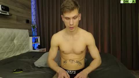 Nikon online show from November 19, 2025, 7:03 pm