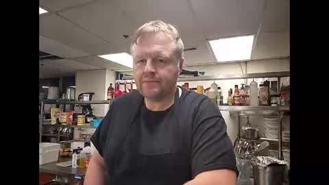 Snapshot of donseanh chatting on November 4, 2025, 5:28 am The Don online show from November 4, 2025, 5:28 am