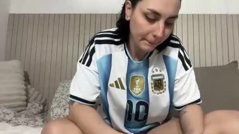 Iara online show from July 19, 2026, 10:35 pm