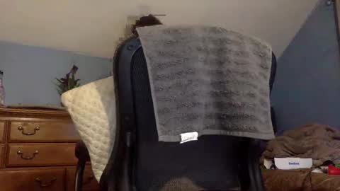 donutking42069 online show from February 7, 2026, 2:26 am