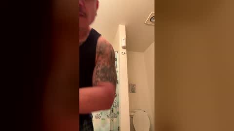 doodlez224472 online show from March 18, 2026, 6:44 pm