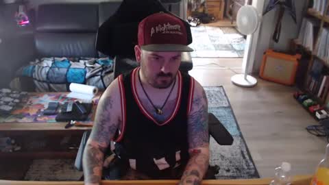 doomsy_minatozaki online show from June 25, 2026, 11:59 am