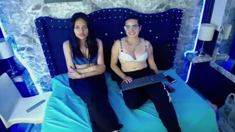 doouble_sin online show from October 16, 2025, 11:17 pm