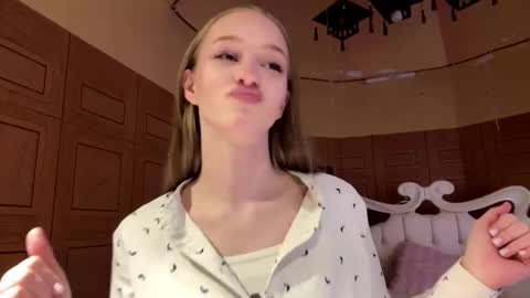 Anika online show from March 9, 2026, 1:15 pm