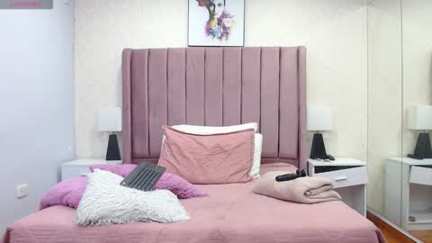 Anny online show from March 24, 2026, 2:44 pm