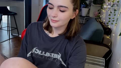 Alice online show from January 5, 2025, 7:49 am