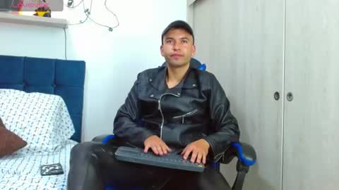 Snapshot of dorian_h chatting on July 18, 2026, 2:32 pm dorian_h online show from July 18, 2026, 2:32 pm
