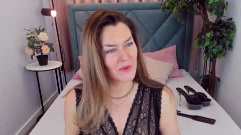 doriana_gray online show from February 5, 2025, 5:31 pm