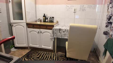 menu  below online show from January 8, 2025, 7:34 am