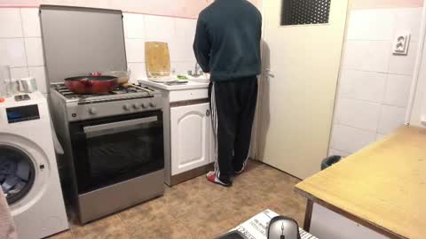 menu  below online show from March 10, 2025, 6:12 pm