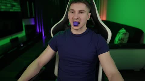 Dorian Reyes online show from February 14, 2025, 9:53 pm