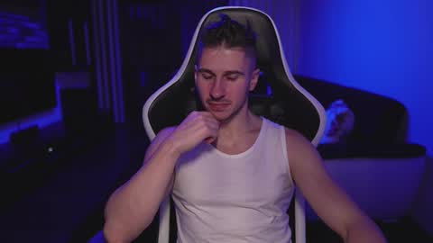 Dorian Reyes online show from November 3, 2025, 3:08 am