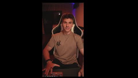 Snapshot of dorianreyes chatting on July 26, 2026, 12:52 am Dorian Reyes online show from July 26, 2026, 12:52 am