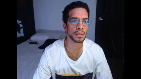 will online show from November 3, 2025, 9:48 pm