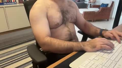 Snapshot of dotado_put chatting on April 6, 2026, 11:33 am dotado_put online show from April 6, 2026, 11:33 am