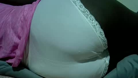 bellie online show from April 18, 2026, 12:03 am