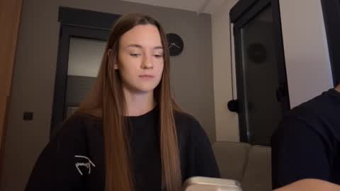 Alice and Mark online show from September 21, 2025, 10:00 pm