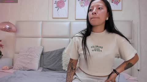 Vall  Lufan  online show from April 19, 2026, 12:59 pm