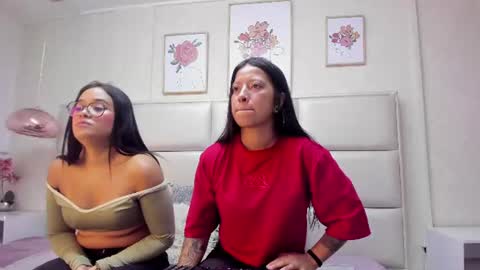 Snapshot of double_temptatiion_ chatting on July 14, 2026, 7:30 pm Vall Lufan online show from July 14, 2026, 7:30 pm