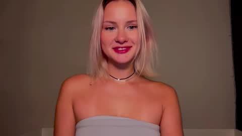 Snapshot of doublecuties chatting on February 20, 2025, 4:46 pm Lana Eva dont forget to give us a thumb up online show from February 20, 2025, 4:46 pm