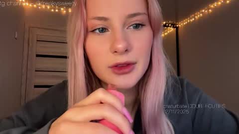 Lana  Eva  dont forget to give us a thumb up online show from November 12, 2025, 4:35 am